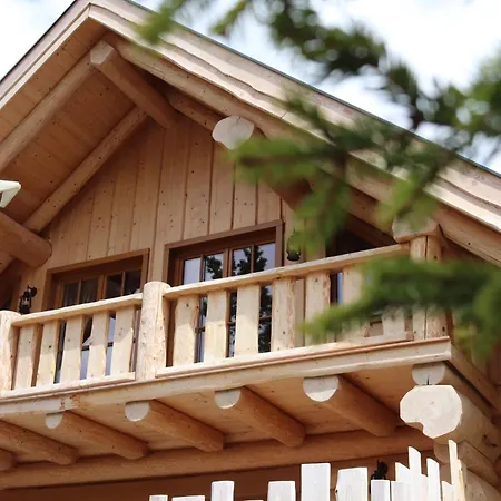 Bruendl-chalets Hochrindl Holiday home Sirnitz-Sonnseite